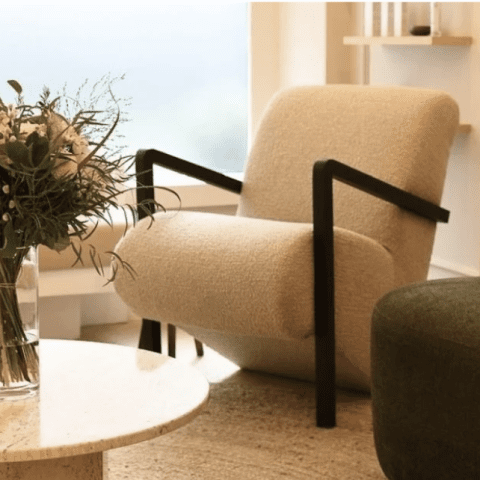 Aesthetic Consultation London – What to Expect | Takroni Clinic